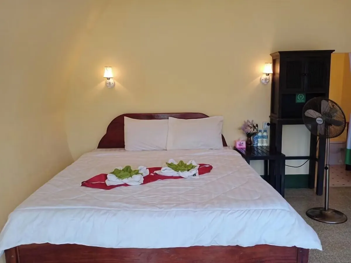 Land bungalow double room